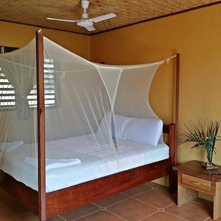 Casa Rosa Taytay Hotel Palawan Ngoại thất bức ảnh