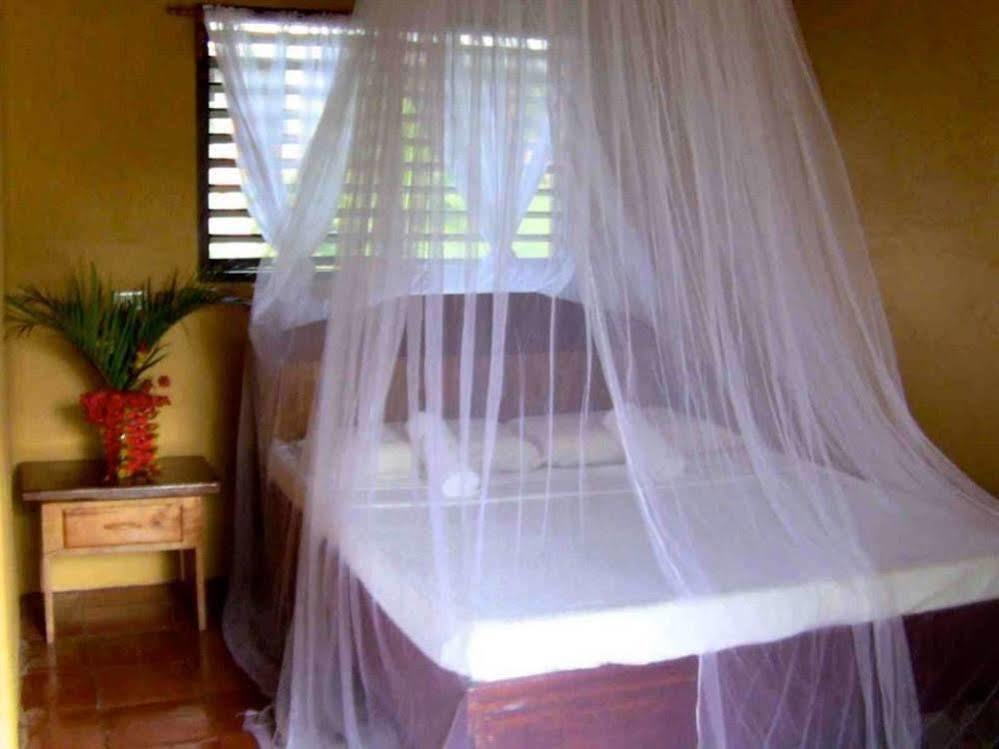 Casa Rosa Taytay Hotel Palawan Ngoại thất bức ảnh