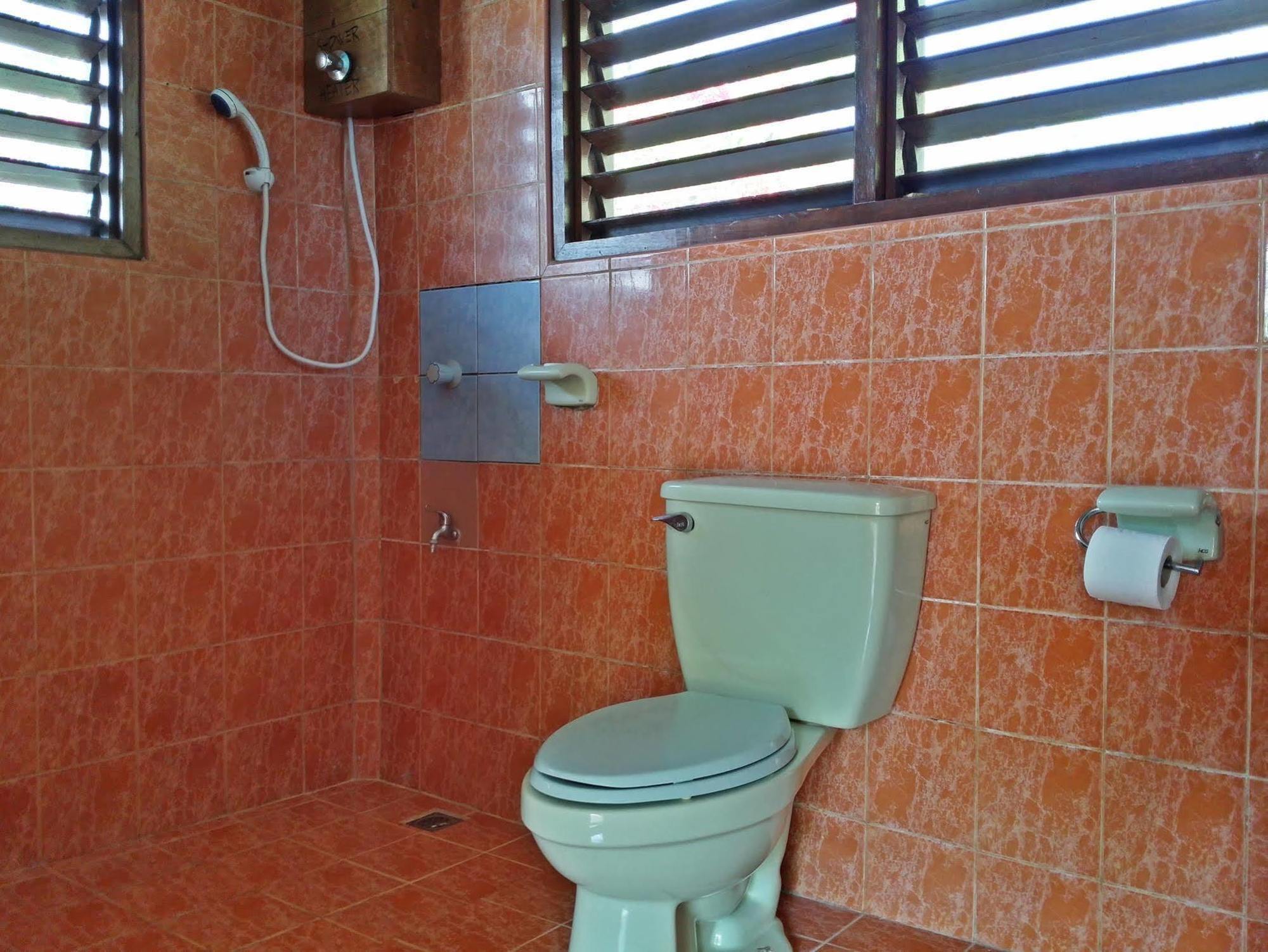Casa Rosa Taytay Hotel Palawan Ngoại thất bức ảnh